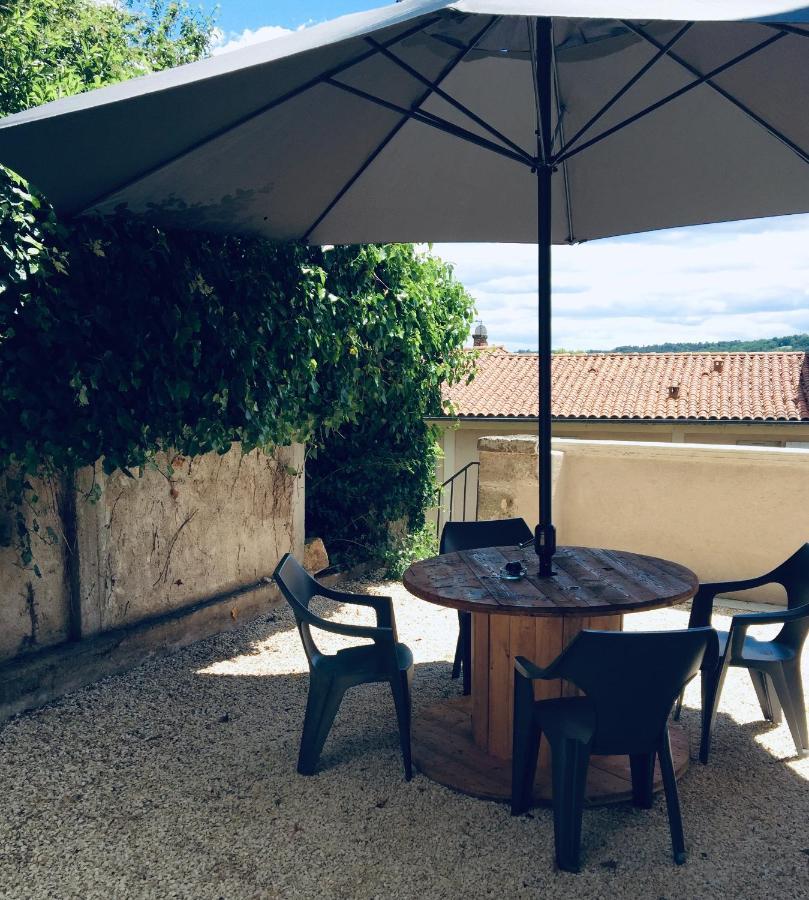 Appartement Cour Ancienne Abbaye Saint-Astier  エクステリア 写真