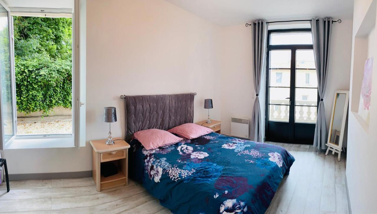 Appartement Cour Ancienne Abbaye Saint-Astier  エクステリア 写真